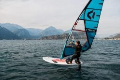 FANATIC Windsurf Board Gecko Foil HRS 2023 - 135 -Wassersportbekleidung Geschäft chiarasocin geckofoilhrs23 dukehd23 by sicrowtherfanatic duotone lakegarda d6i1545