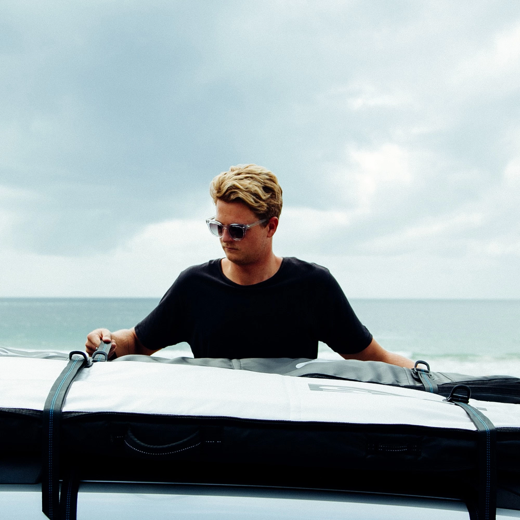 FCS Dachträgerpolster + Zurrgurt D-Ring Double Soft Racks - None 6 FCS Dachträgerpolster + Zurrgurt D-Ring Double Soft Racks - None – Bild 4