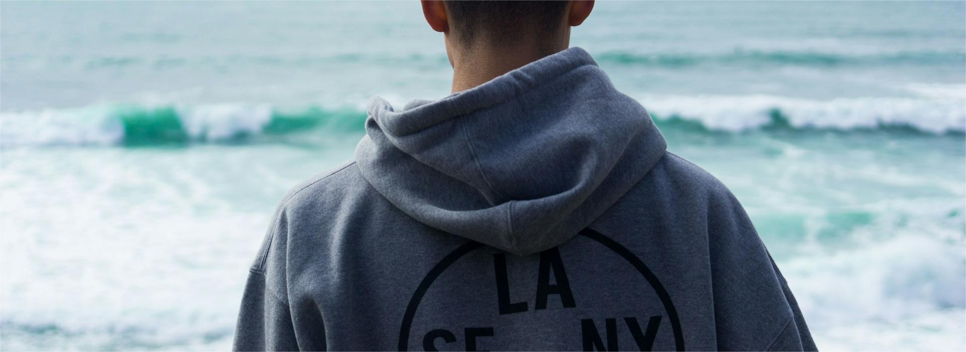 Wassersportbekleidung Geschäft -Wassersportbekleidung Geschäft wil stewart qGya PwNFxg unsplash